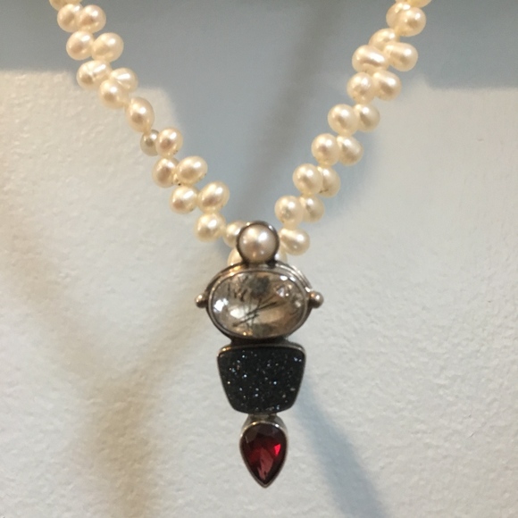 Garnet/quartz pendant necklace - Picture 1 of 3